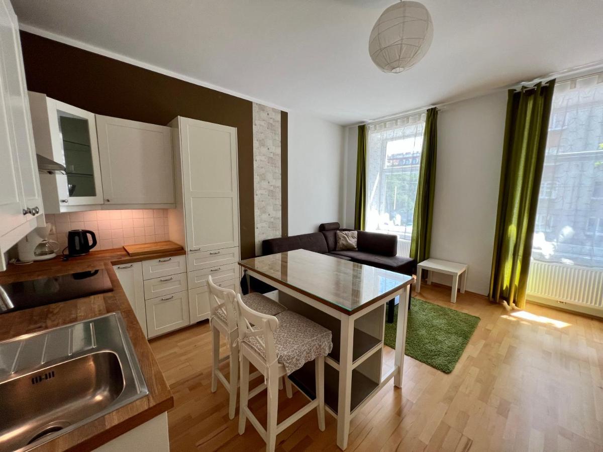 Cozy 2-Room Apartment เวียนนา ภายนอก รูปภาพ