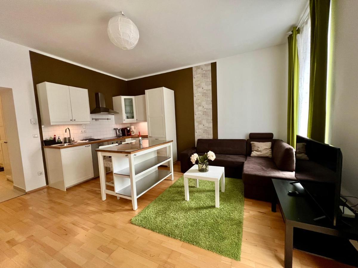 Cozy 2-Room Apartment เวียนนา ภายนอก รูปภาพ